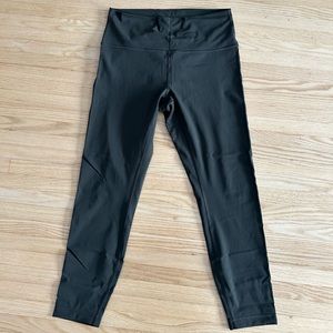 Lululemon Wunder Olive Under High-Rise Tight 25” Luxtreme